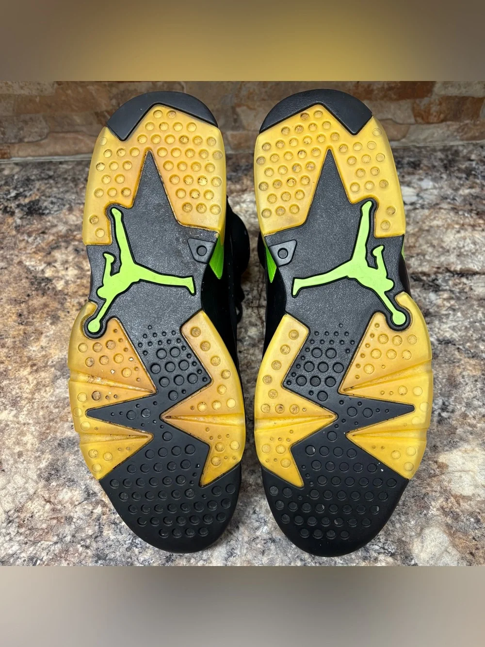 Air Jordan retro 6 Electric Green CT8529-003 Size 11.5